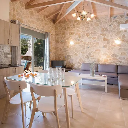 Aloni Villa *